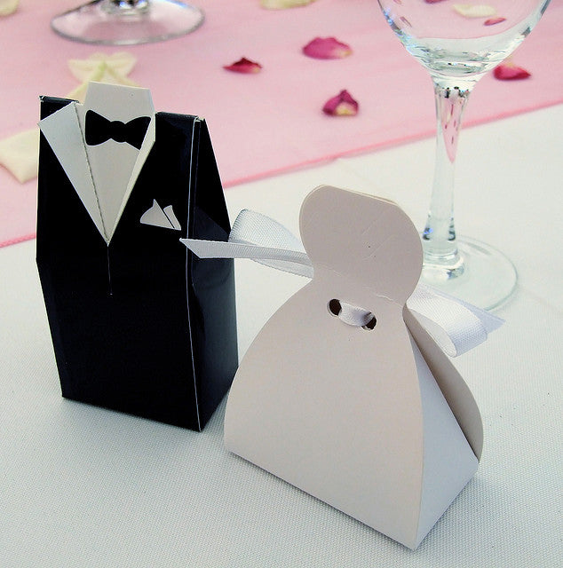 50 Pack of 25 Bride Gown and 25 Groom Tux Wedding Bridal Bomboniere Favor Candy Choc Almond Box - NW