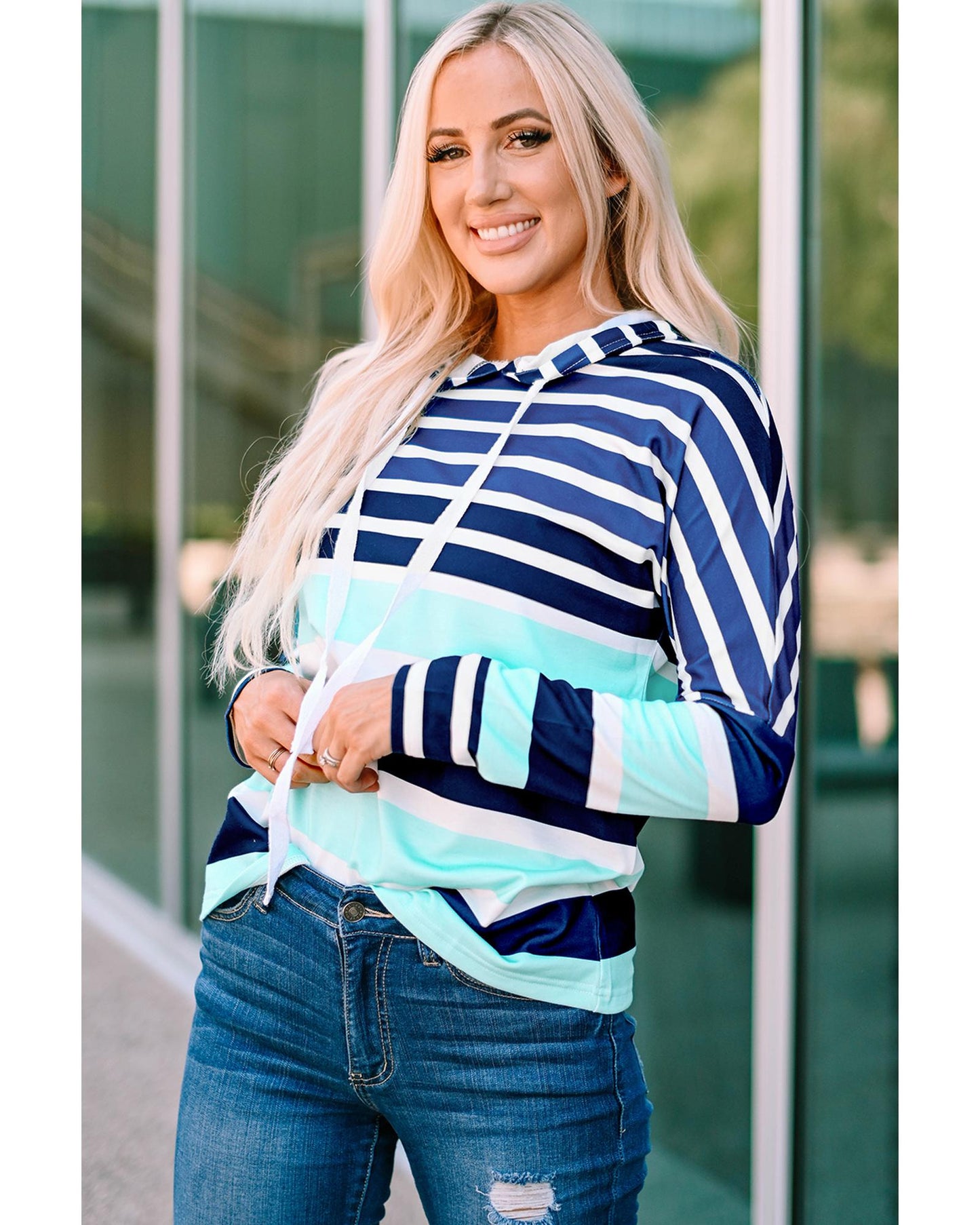 Azura Exchange Striped Drawstring Hoodie - L