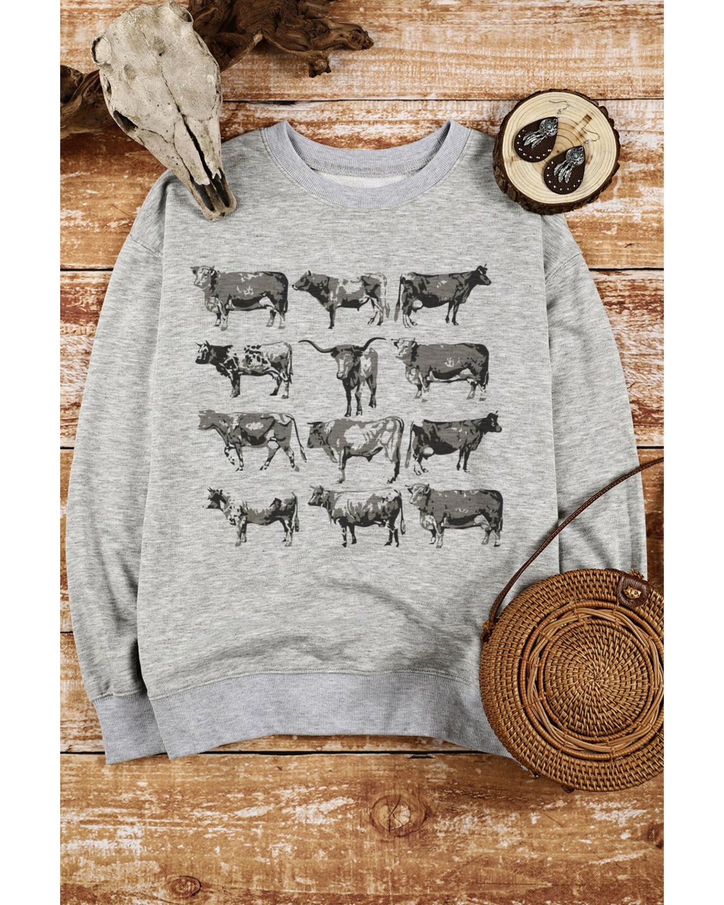 Azura Exchange Bull Graphic Print Long Sleeve Sweatshirt - M