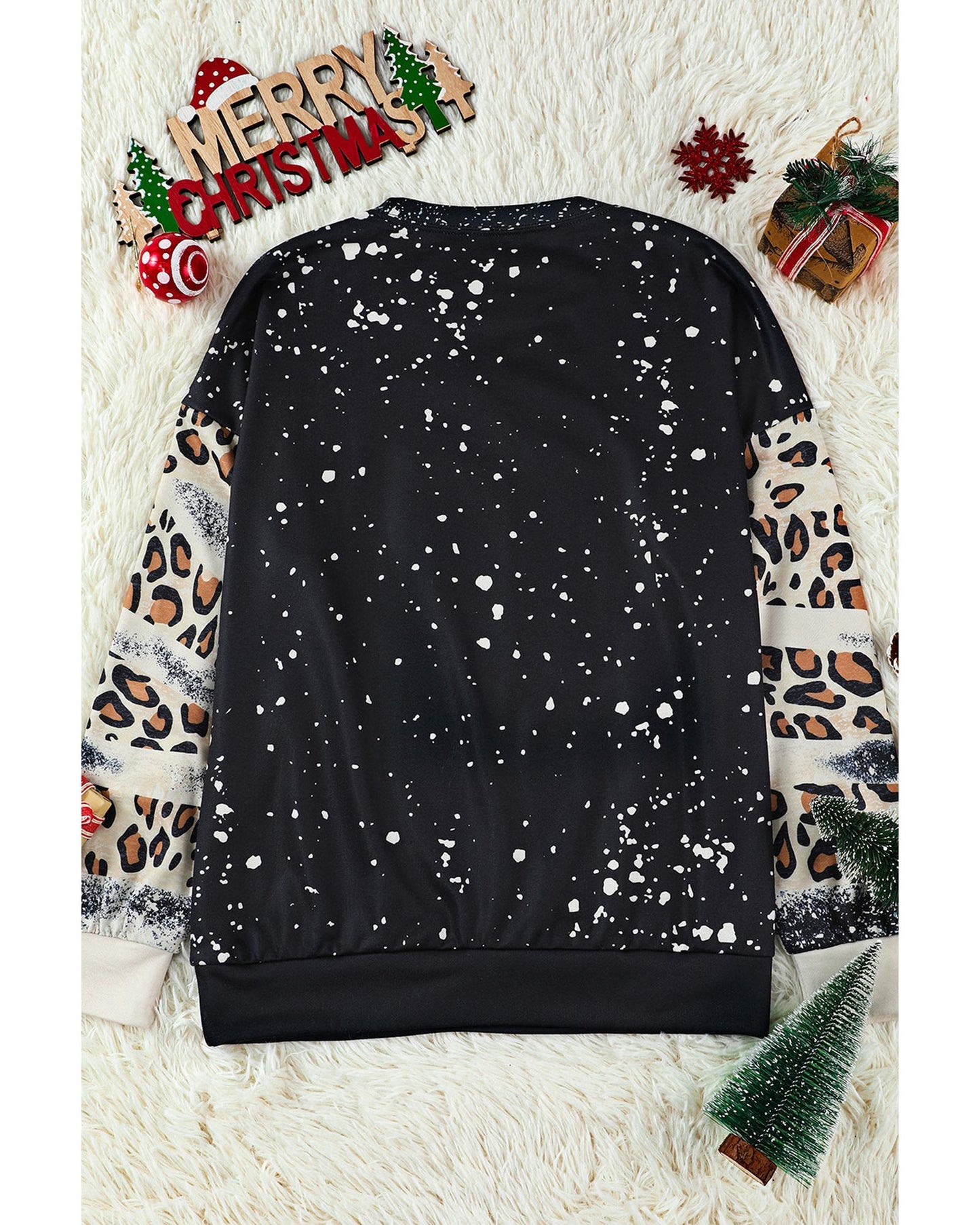 Azura Exchange Merry Christmas Leopard Sleeve Sweatshirt - L