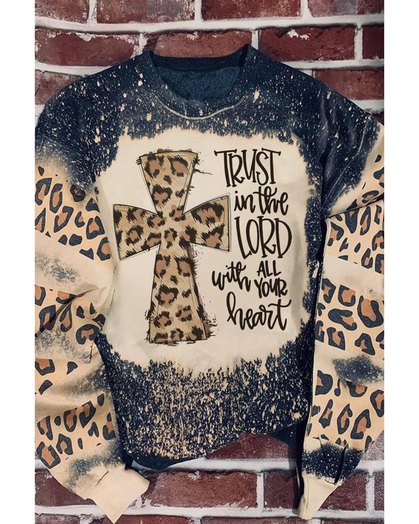 Azura Exchange Leopard Insert Bleached Sweatshirt - M