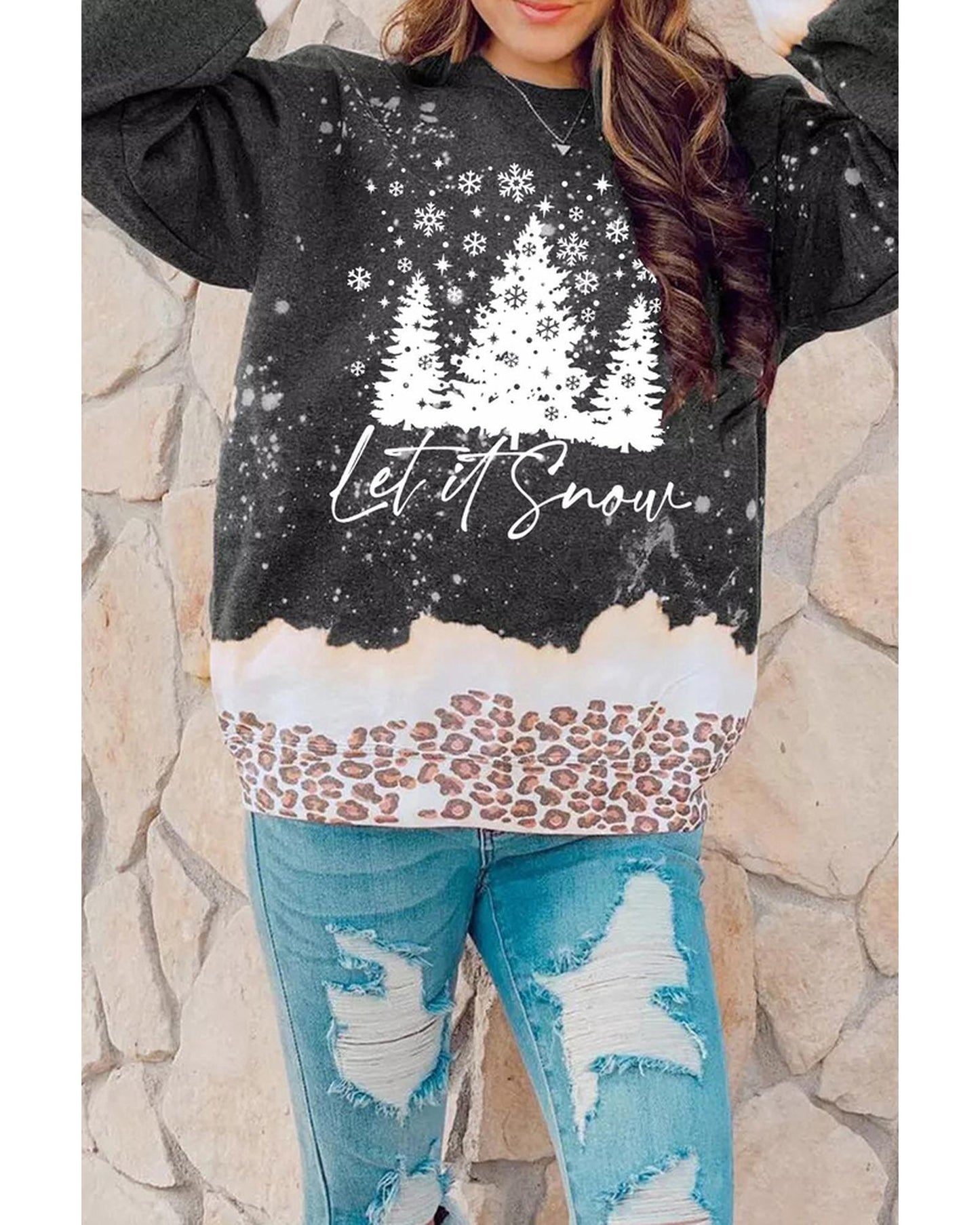 Azura Exchange Christmas Graphic Leopard Bleached Sweatshirt - M