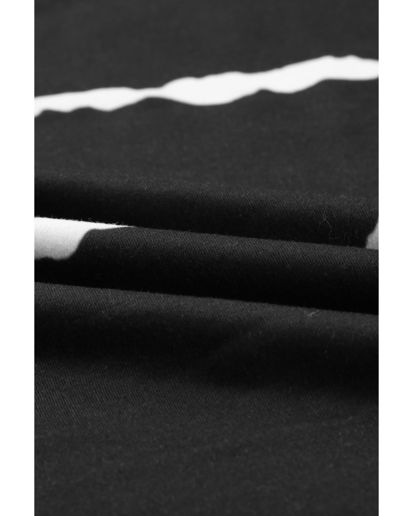 Azura Exchange Abstract Striped Long Sleeve Sweatshirt - M