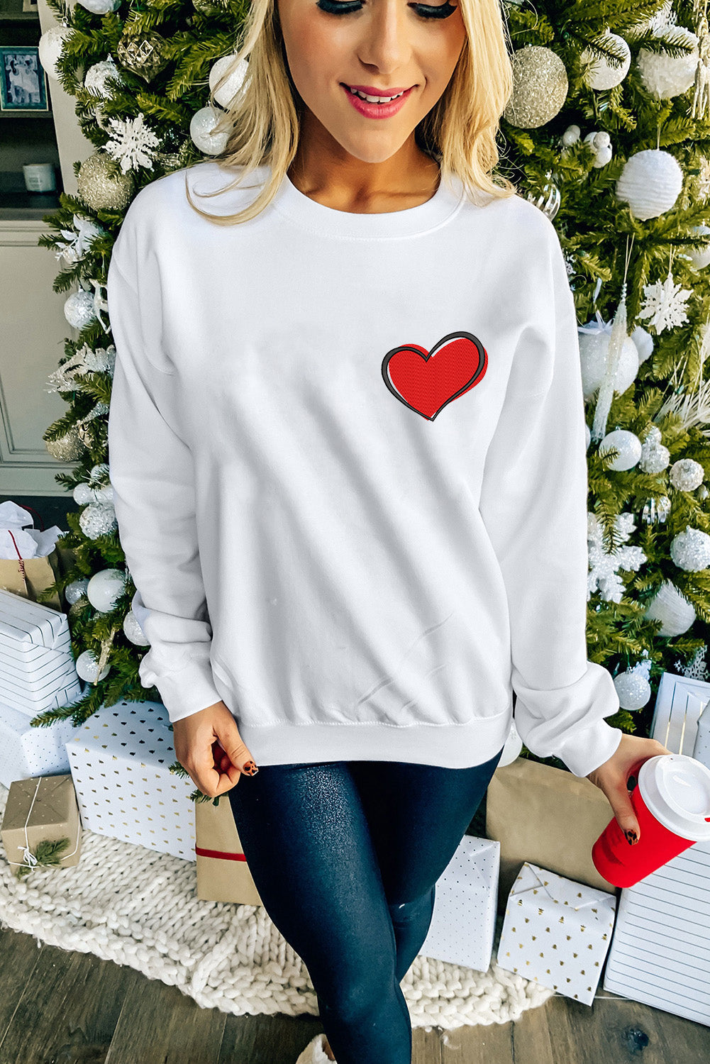 Azura Exchange Embroidered Heart Pullover Sweatshirt - S