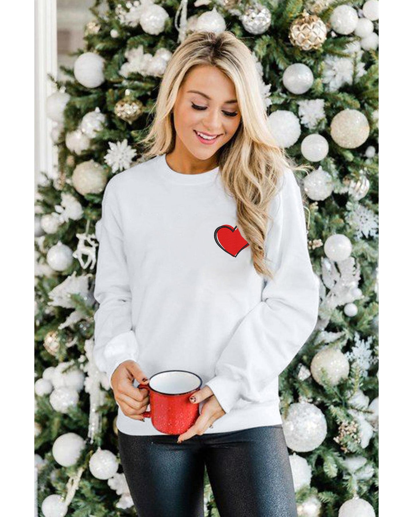 Azura Exchange Embroidered Heart Pullover Sweatshirt - XL