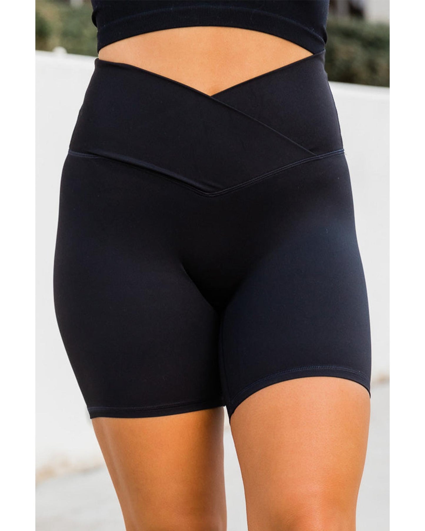 Azura Exchange V-Waistband Yoga Shorts - M