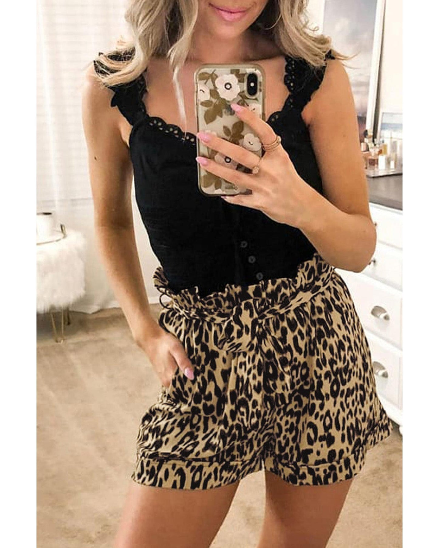 Azura Exchange Casual Animal Print Shorts - L