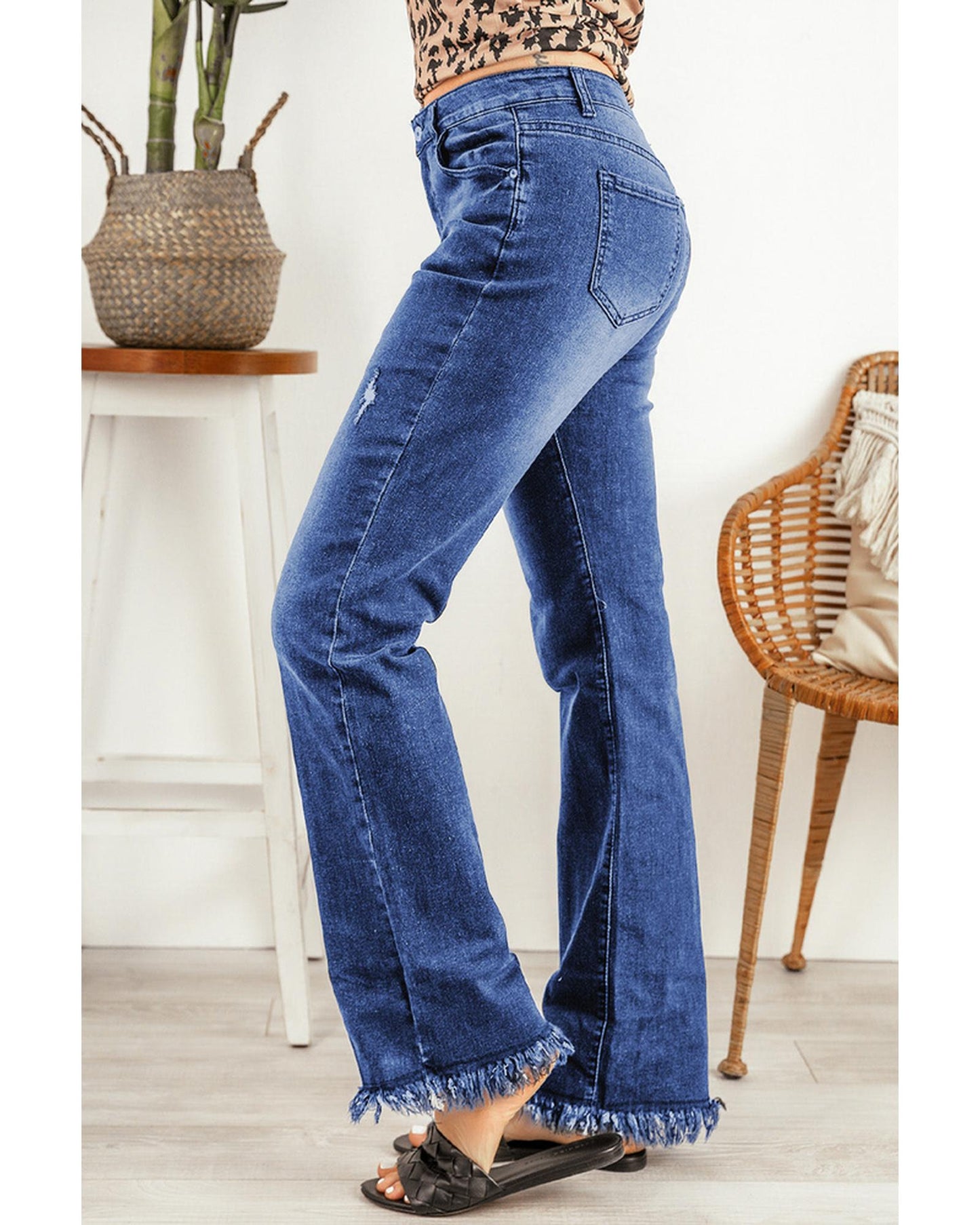 Azura Exchange Straight Leg Jeans with Raw Hem - S