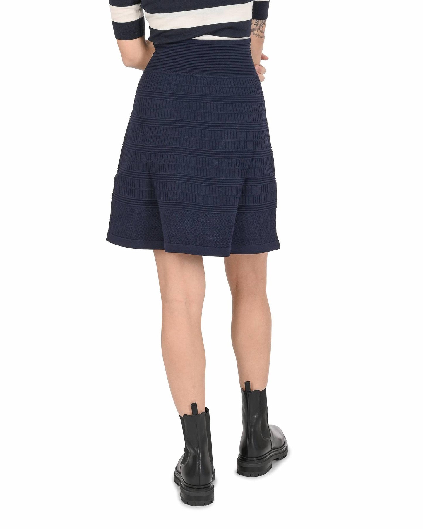 Hugo Boss Women's Viscose-Polyester Skirt in Blue - L