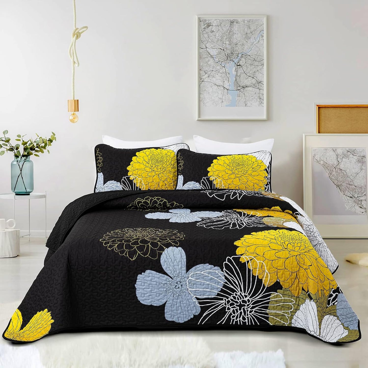 Refined Quilted Bedspread and Pillow cases